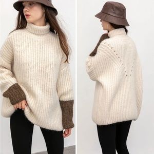 Turtleneck Sweater - Very warm and cozy